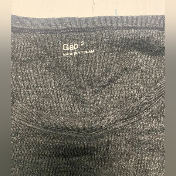 Gap Men’s Long Sleeve Waffle Crew Tee, Size Small - Picture 2 of 2